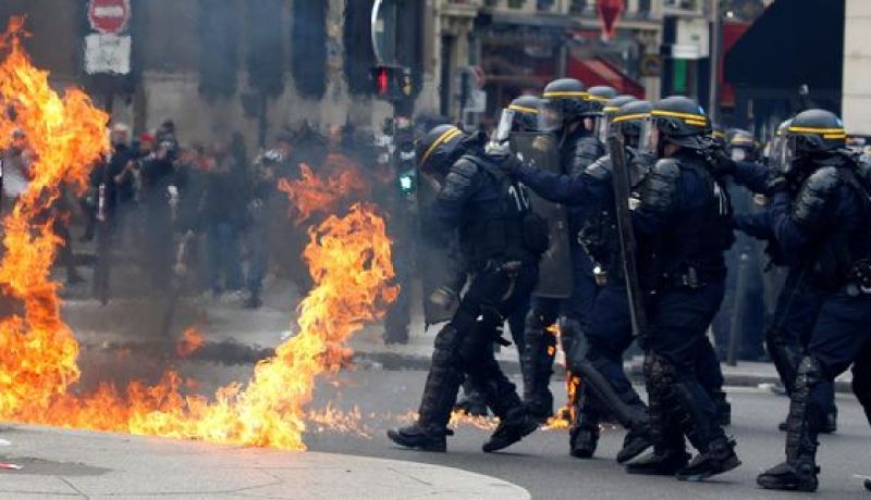 إصابة شرطيين أثناء تفريقهما لاحتجاجات أول ماي في فرنسا