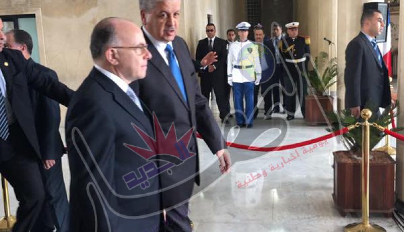 سلال يستقبل الوزير الأول الفرنسي بقصر الحكومة