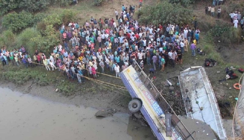 نحو 70 قتيلا وجريحا في حادث سير بمدغشقر