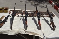 بالصور..الجيش يعثر على مخبأ بداخله صواريخ هاون وترسانة أسلحة في تمنراست