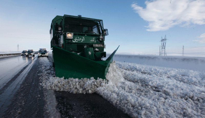 تساقط الثلوج يتسبب في غلق طرق وطنية بقالمة