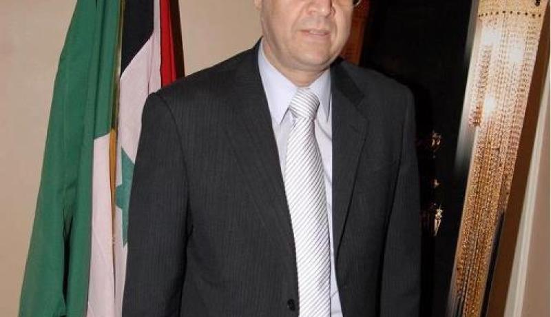 السفير السوري المطرود من الإمارات ينشق عن النظام