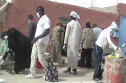 متطوّعون ينتشلون مطلّقة وولديها المختلين عقليا تحوّل مسكنهم إلى مكب للنفايات في أدرار