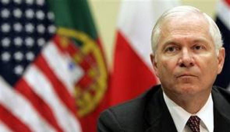 غيتس قلق جدا من المواجهات في معسكر اشرف ويدعو العراقيين لضبط النفس