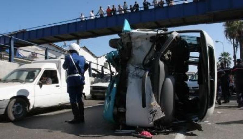 مقتل 75 شخصا وجرح أكثر من 700 آخرين في حوادث المرور