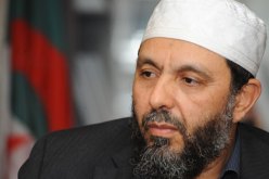 جاب الله يُخلط بين السياسة والفتوى