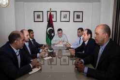 حكومة الوفاق تحذر من هجمات إرهابية عبر البحر على منشآت نفطية