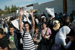 الطلبة يوقفون الإضراب…احمد يرضخ لثوران التلاميذ ويحقق مبتغاهم