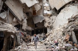 مقتل 19 شخصا جراء قصف جوي على الرقة بسوريا
