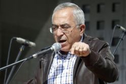 فياض يصاب بالاختناق لاستنشاقه غازا مسيلا للدموع في بلدة بلعين