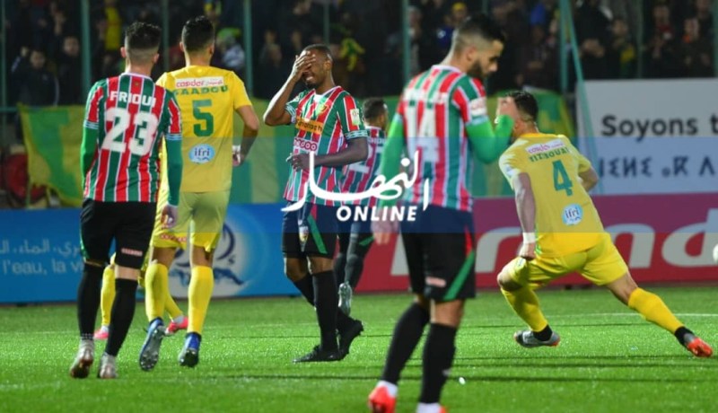 بالصور.. كلاسيكو مُثير ينتهي بنتيجة لا تُرضي الطرفين !!