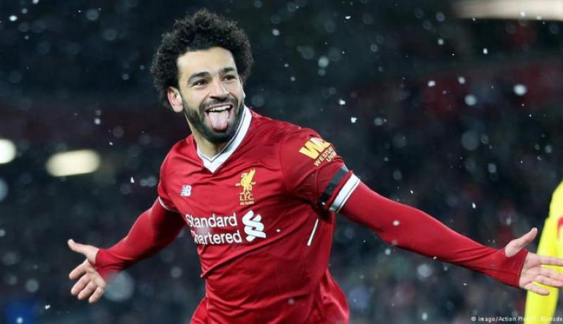 “صلاح” يطلب إزالة صوره من طرقات وشوارع مصر !