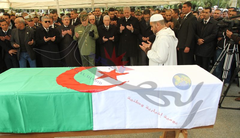 جثمان اللواء مالك نسيب يوارى الثرى بمقبرة العالية