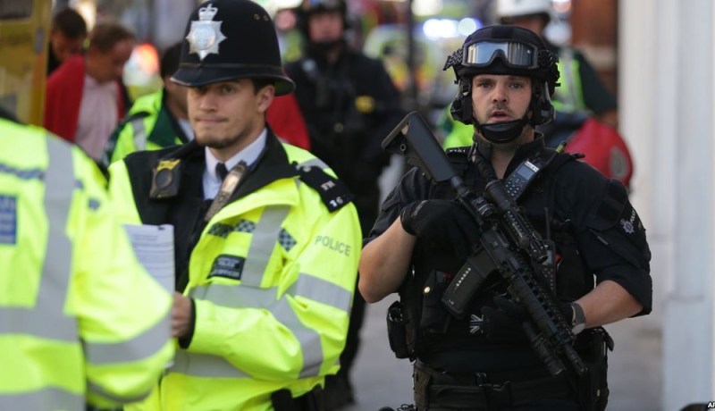 3 جرحى في عملية طعن ببريطانيا