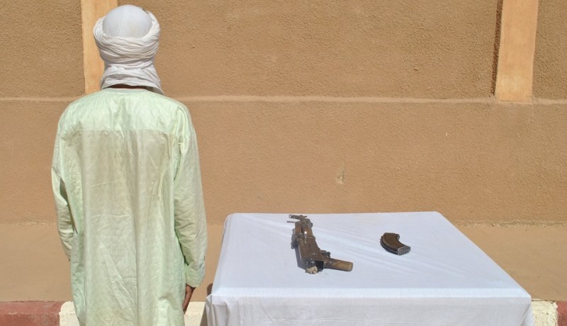 إرهابي يسّلم نفسه للسلطات العسكرية بتمنراست