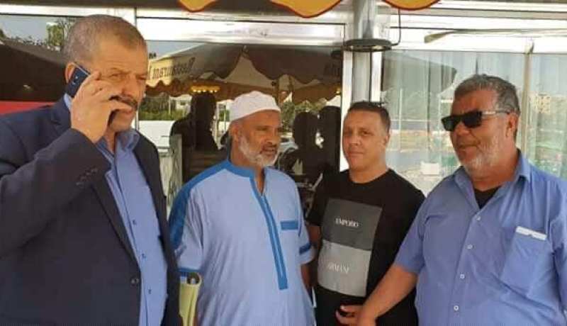 شريف الوزاني يلتقي مُسيري بلعباس ويقترب من العودة