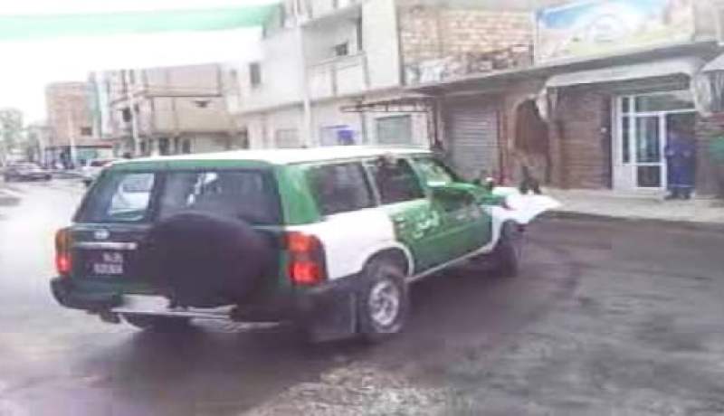 ثلاثة جرحي في انقلاب سيارة للامن الوطني بالعلمة بسطيف