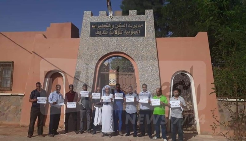 بالصور.. المستفيدون من 500 قطعة أرضية بتندوف يحتجون بسبب تماطل الإدارة