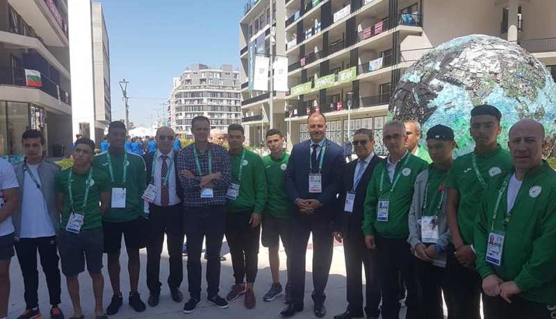 بالصور.. حطاب يزور إقامة الوفد الجزائري في الأرجنتين