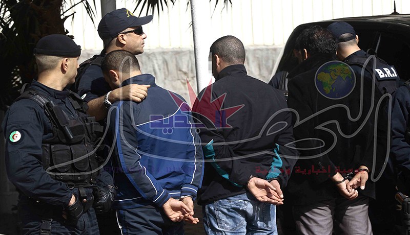 إيقاف 4 أشخاص بحوزتهم 9 كلغ من الكيف المعالج في قالمة