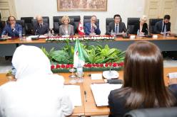 بالصور.. جلسة عمل بين اعضاء من مجلس الأمة ووفد من البرلمان الكندي