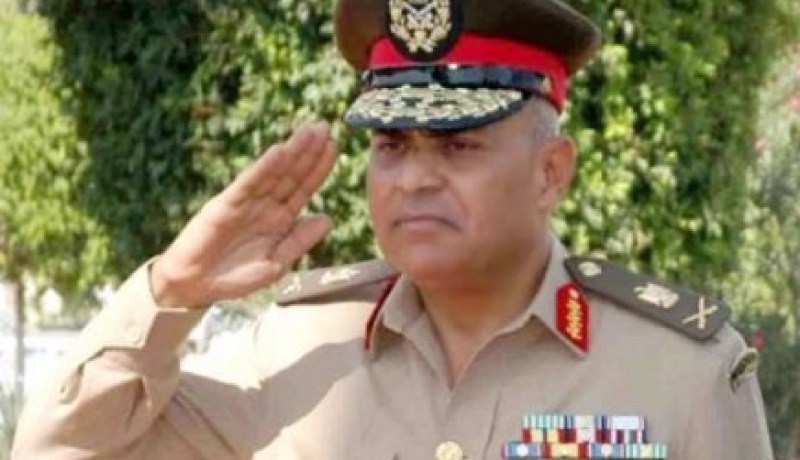 رئيس الأركان المصري الجديد يربط الديمقراطية بالدين
