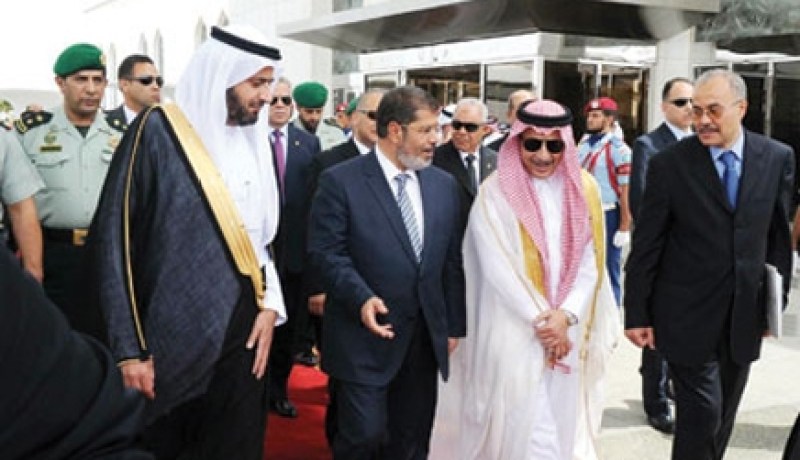 مرسي يتعهد بحل جميع مشكلات المستثمرين السعوديين