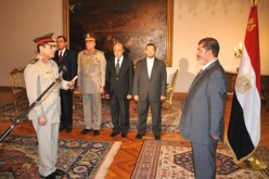 العسكري: القائلون إن وزير الدفاع إخواني حمقى