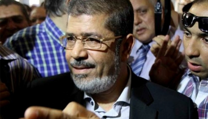 مرسي يبدأ مشاورات لتشكيل الحكومة