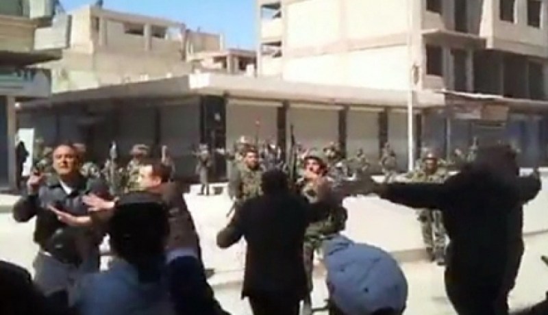 اعتقال ناشطين سلميين في سوريا بينهما صحافية