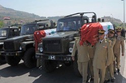 الأسد يغيب عن تشييع جنازة 3 من رجاله الأقوياء