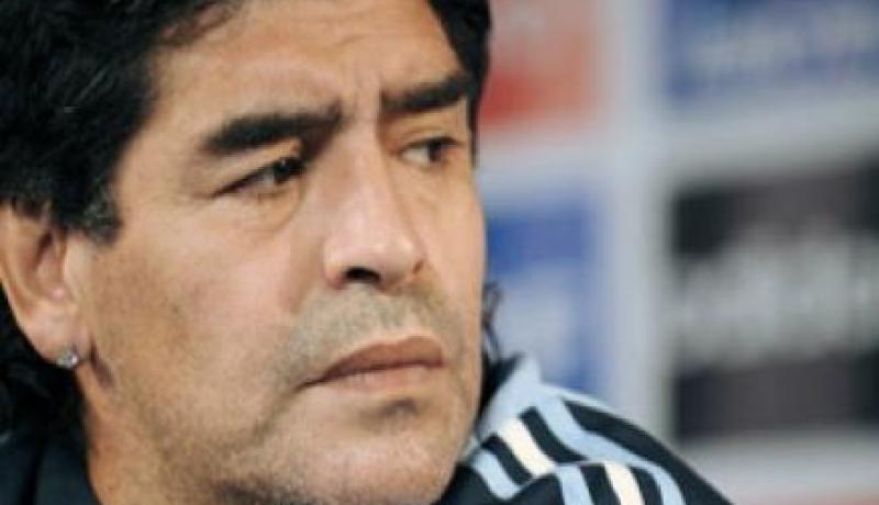 مارادونا خلفا لزيكو في تدريب المنتخب العراقي