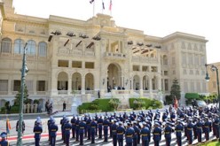 الرئاسة المصرية تقرر أين يقسم مرسي بالله العظيم