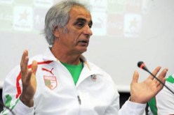 منتخب الجزائر يباشر تحضيراته للمونديال بلاعبين اثنين