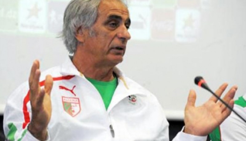 منتخب الجزائر يباشر تحضيراته للمونديال بلاعبين اثنين