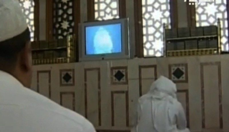خطبة الجمعة بلغة الإشارة داخل المسجد النبوي