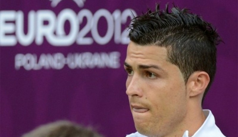 رونالدو الأكثر وسامة في يورو 2012