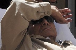 وزير الداخلية المصري ينفي العفو عن مبارك