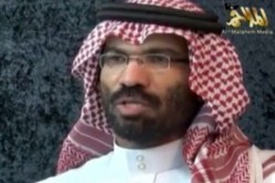 القاعدة تعرض شريطا للدبلوماسي السعودي المختطف بعدن