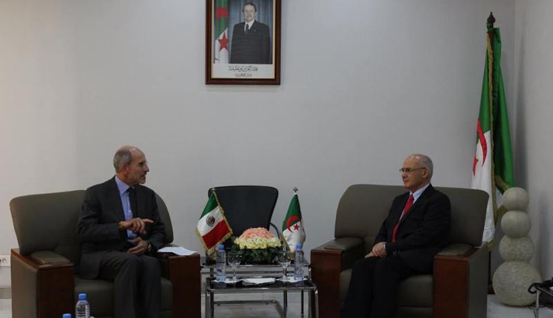 بالصور.. يوسفي يبحث مع سفير المكسيك بالجزائر تطوير العلاقات بين البلدين