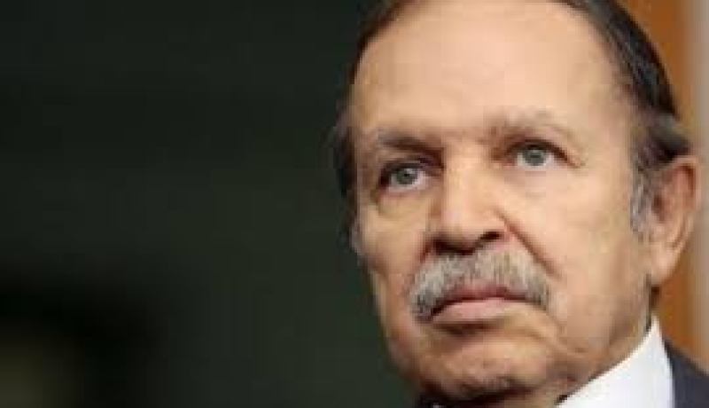 الرئيس بوتفليقة يؤكد أن أحداث 8 ماي 45 وحدت صفوف الشعب الجزائري