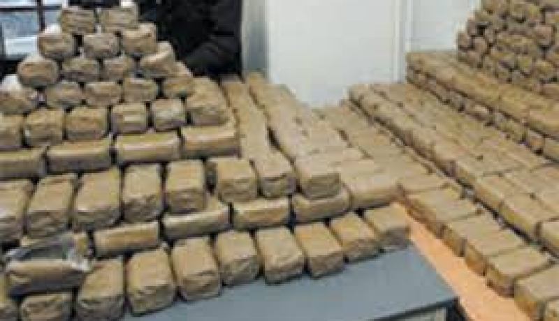 حرّاس الحدود بغرب البلاد يحبطون محاولة إدخال أزيد من 15 قنطارا من الكيف قادمة من المغرب