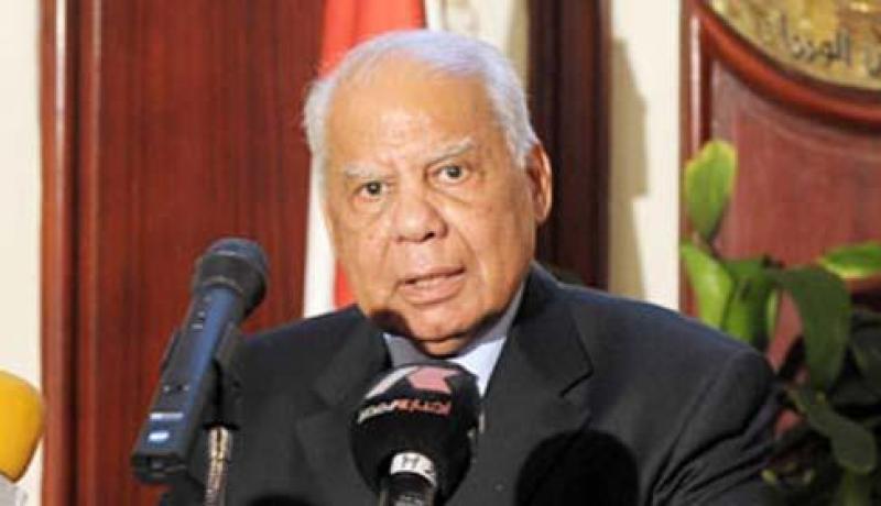الببلاوي يقول أنه سيجري تعديلا على الحكومة يشمل وزارة الدفاع