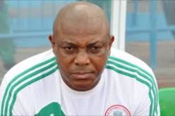 استقالة مدرب منتخب نيجيريا بعد الإقصاء من مونديال البرازيل لكرة القدم