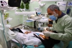 قلع الأسنان بـ 1000دينار واستئصال الجـذور بــ 3500 دج