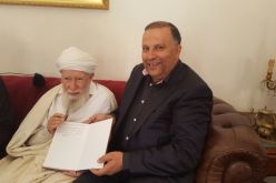 نجل العلاّمة الشيخ آيت علجت يُطمئنُ الجزائريينَ على صِحَّة والِدهِ