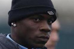 بالوتيلي يتخلى عن دعواه أمام محكمة الاتحاد