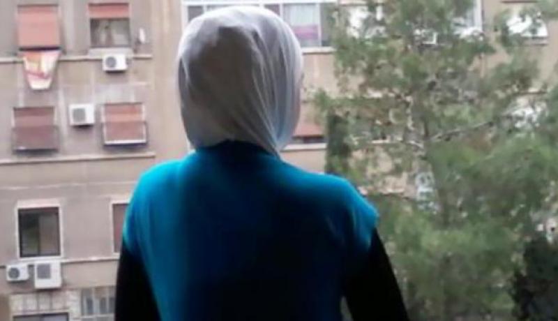في انتظار زرع أجهزة تنصت..يريدني جاسوسة لحسابه وبامتياز