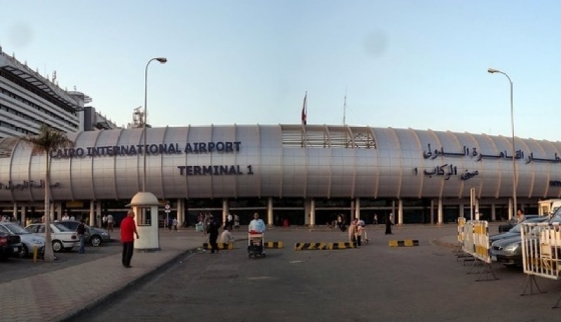 ضبط طائرة خاصة مزودة بكاميرات في مطار القاهرة