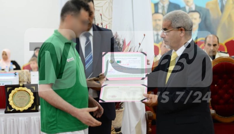 تكريم المحبوسين المتفوقين في شهادتي البكالوريا والتعليم المتوسط